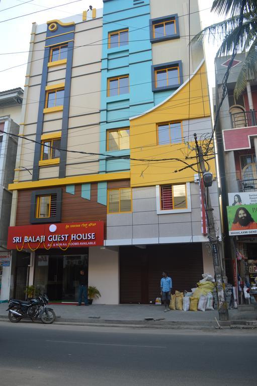 Sri Balaji Guest House Бангалор Экстерьер фото