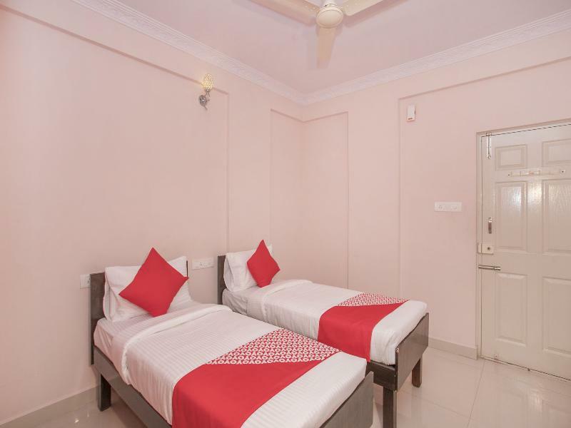Sri Balaji Guest House Бангалор Экстерьер фото